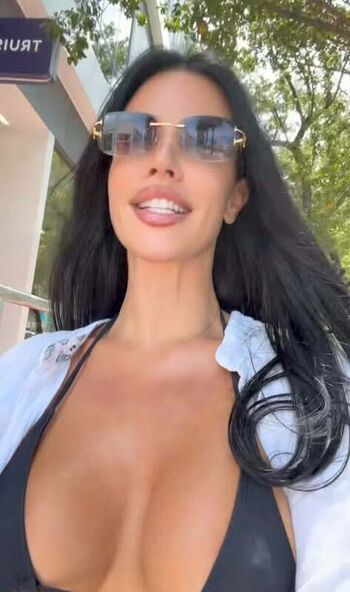 Ivana Knoll