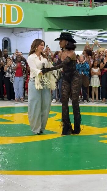 Iza Cantora