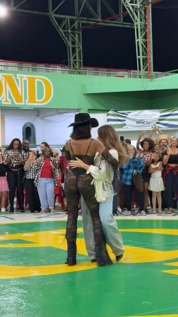 Iza Cantora