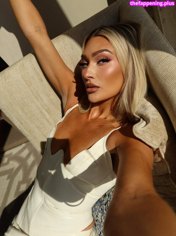 Izzi Dame