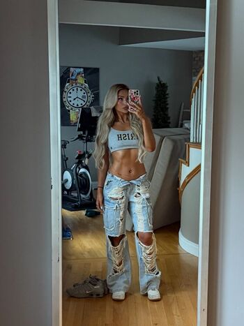 Izzi Dame