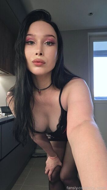 Izzy_uindi