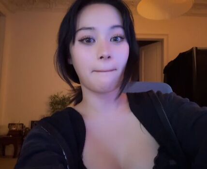JadeyAnh