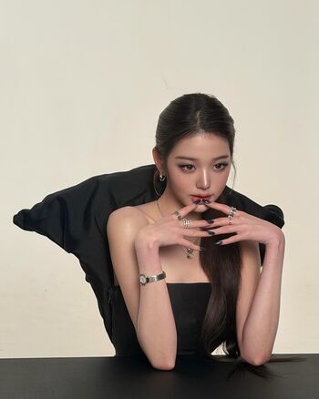 Jang Won-young