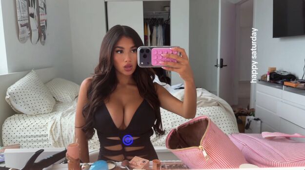 jasmine_lillyyyy