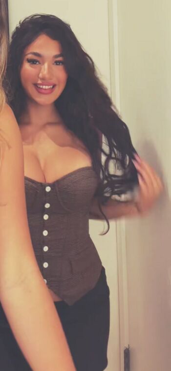 jasmine_lillyyyy