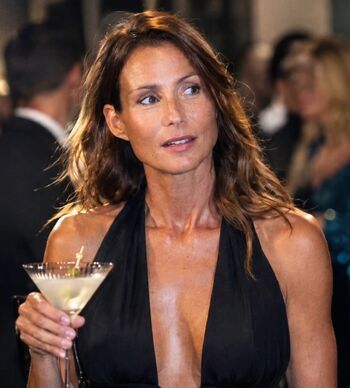 Jennifer Lauret