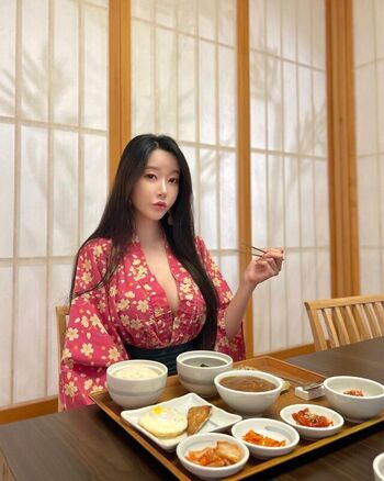 Jeong Woo Joo