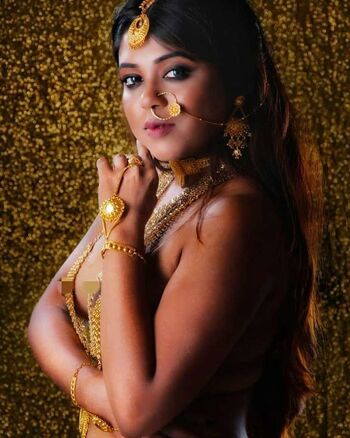 Jhilik Roy