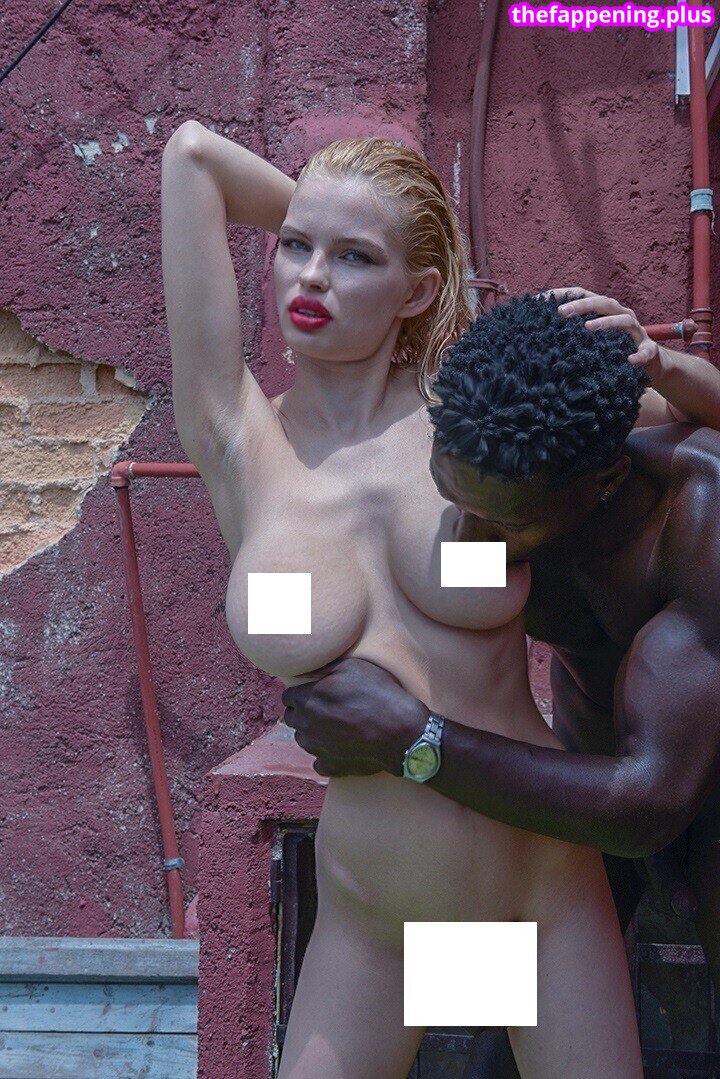Julia__Logan