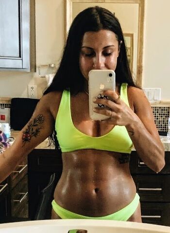 Julia Rezes