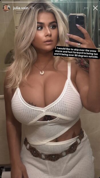 Julia Vain