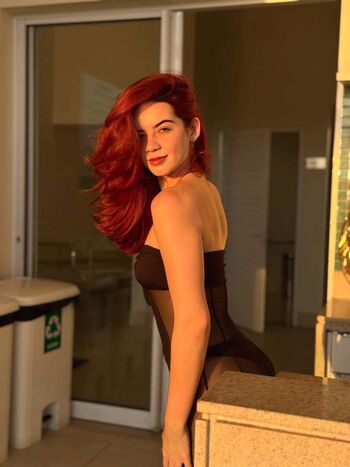 julialinhares