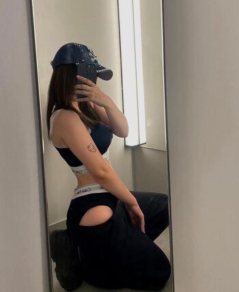 Julviss_ Hotjulcia
