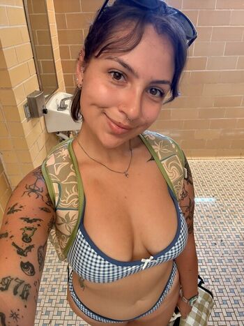 justsumsexygirl