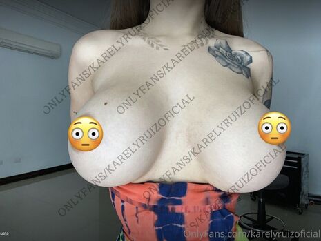 karelyruizoficial