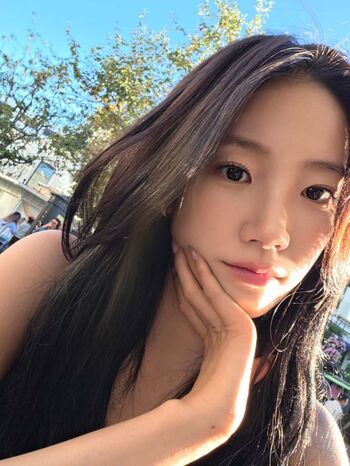 Kazuha Nakamura 中村 一葉