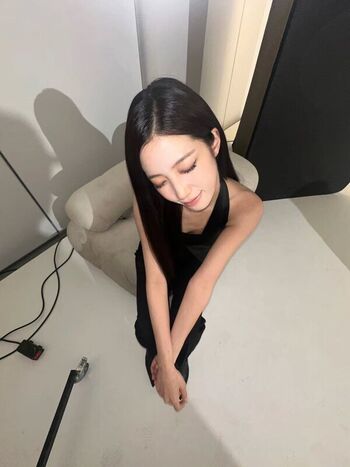 Kazuha Nakamura 中村 一葉