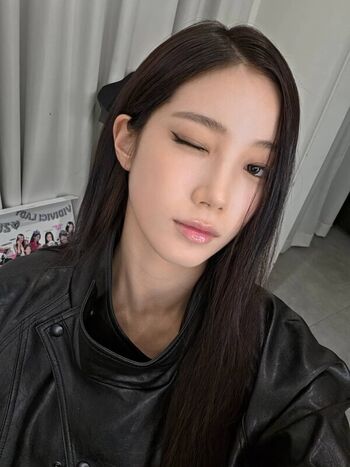 Kazuha Nakamura 中村 一葉