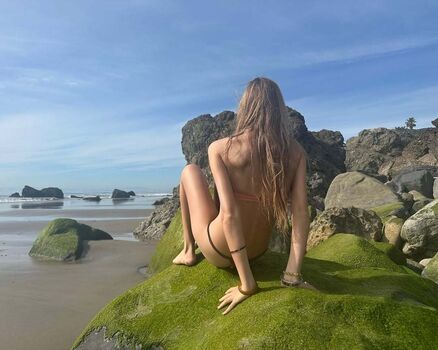 Kia Maguire