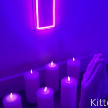 Kittenkissxo