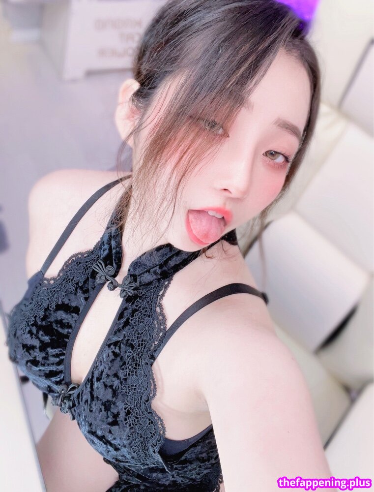 Kkoduengeo 누드 OnlyFans 사진 #11