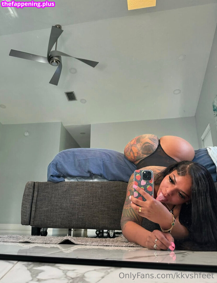 kkvsh / kkvshfeet 裸照OnlyFans照片 #19