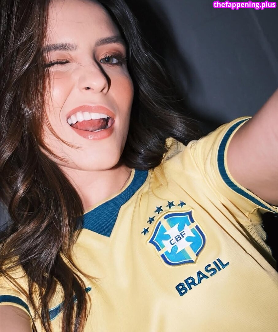 Larissa Manoela