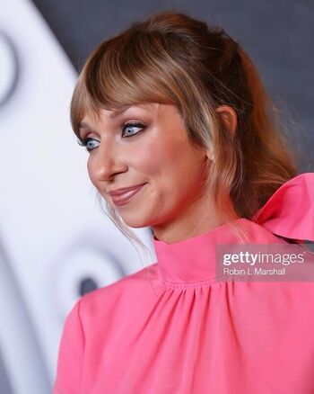 Lauren Lapkus