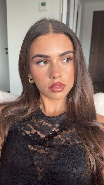 Leah Halton