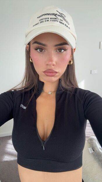 Leah Halton