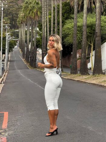 Lena Ajoy