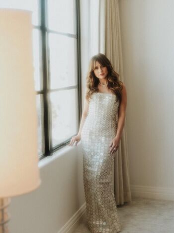Linda Cardellini