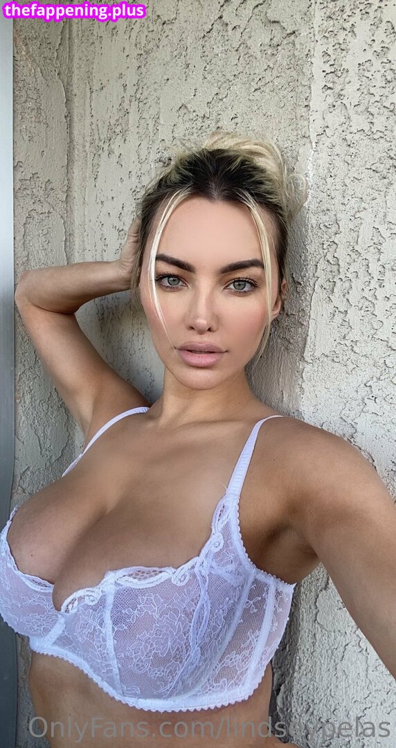 Lindsey Pelas