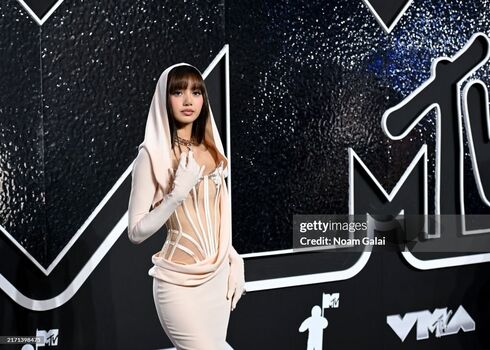 Lisa Blackpink