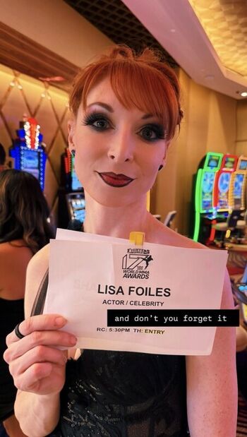 Lisa Foiles
