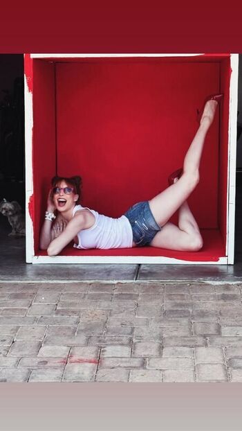 Lisa Foiles
