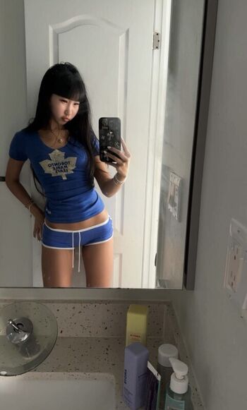 Lisha Li