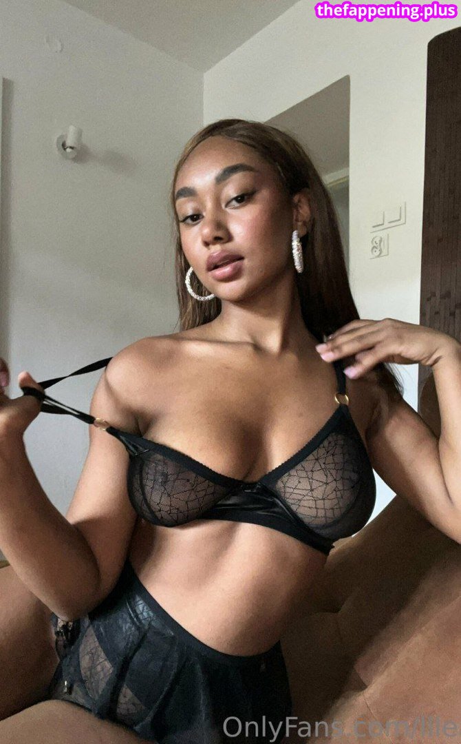 elizabeth anorue / llleasy / llleasy_ Фото оголеного OnlyFans #19