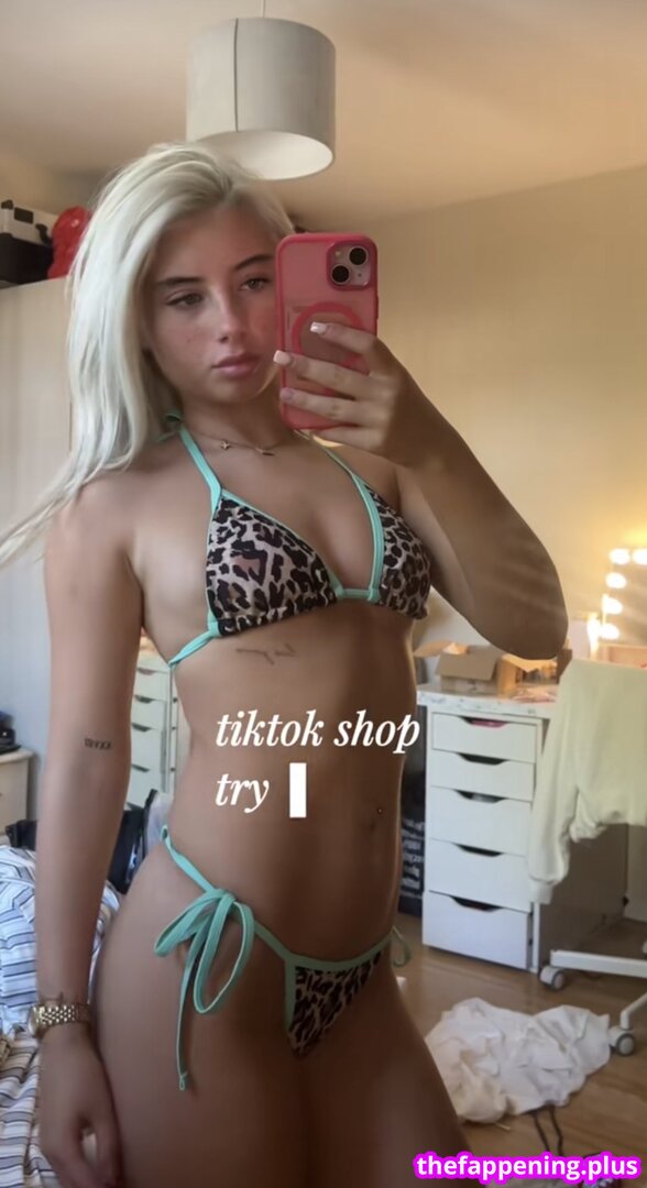 Corey & Llorenna / Llorenna Hodgkinson / corey-and-llorenna / popular Foto OnlyFans Nuda #7