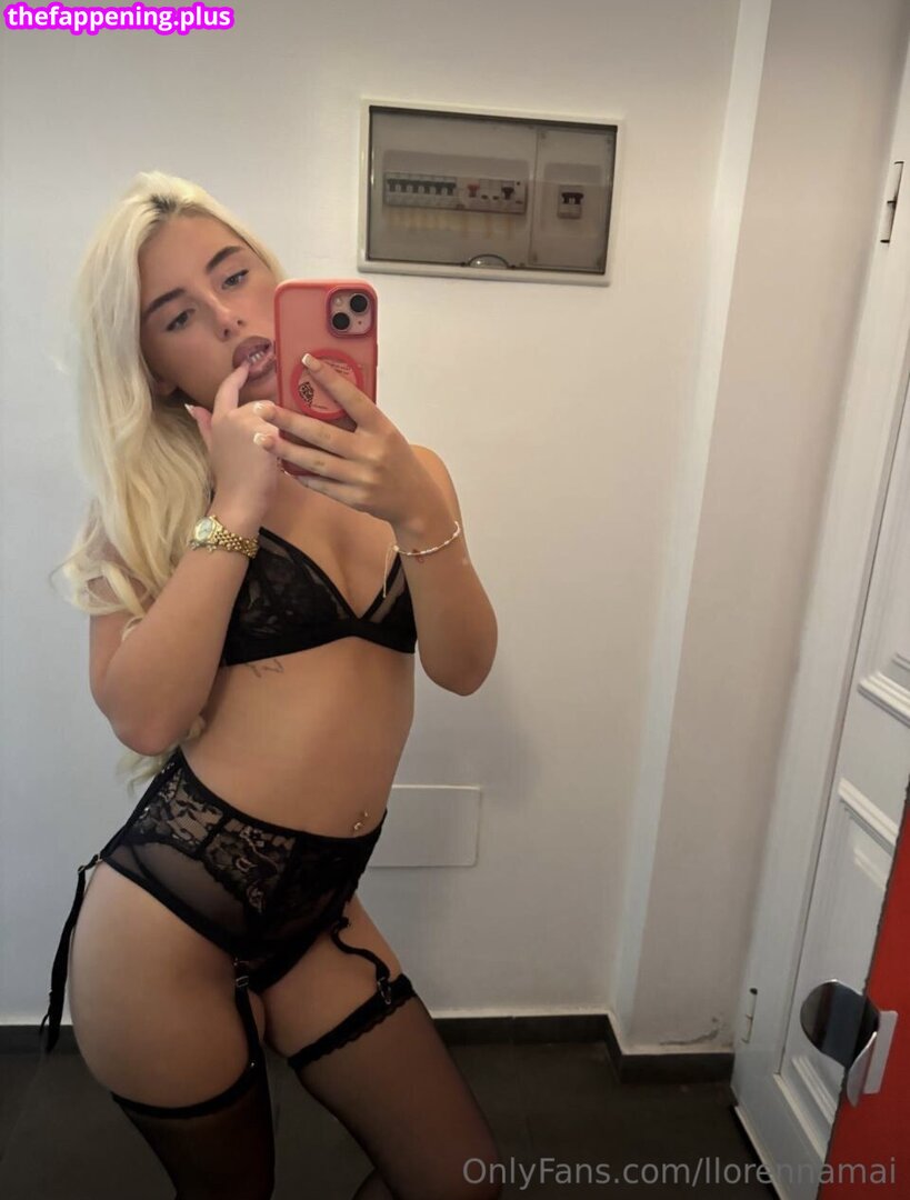 Llorennamai 누드 OnlyFans 사진 #6