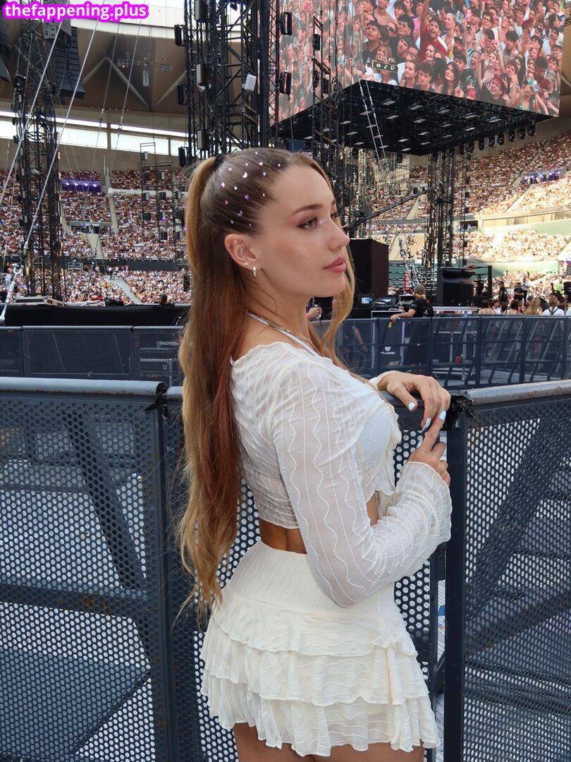 Lluna Clark / llunaclark Çıplak OnlyFans Fotoğrafı #12