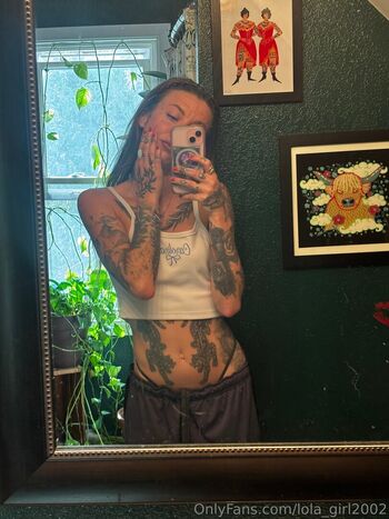 lola_girl2002