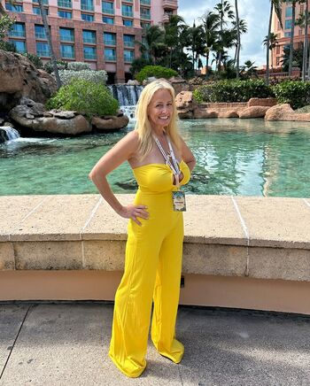 Lorraine Ziff