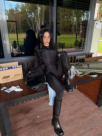 lyna_com
