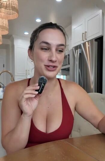 Mackenzie Lee
