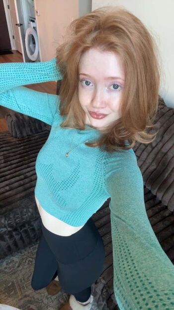 Makenna Kelly / Lifewithmak