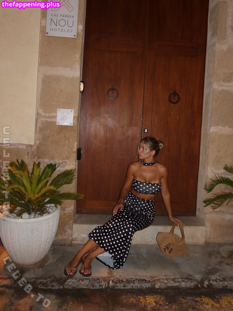 Maria Maksimovic