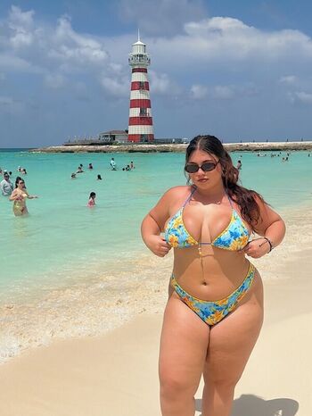 Mariella_o6