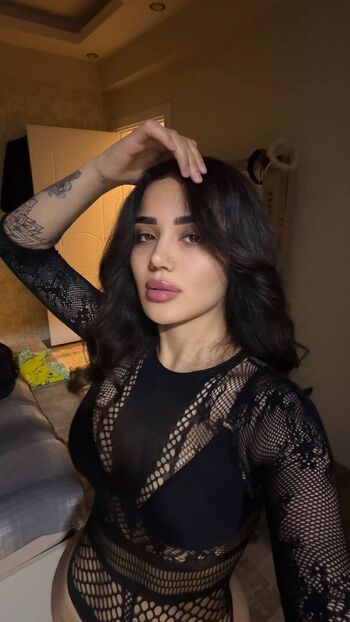 Melek Azad
